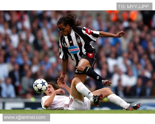 足球明星华裔太太的生活与风采全景介绍及精彩图片展示