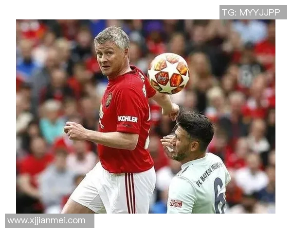 足球明星的成长历程与成就概述英文版 足球明星的成长历程与成就概述英文版